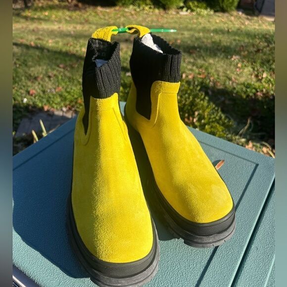 STAUD Chelsea Suede Boots NWT - Picture 7 of 10